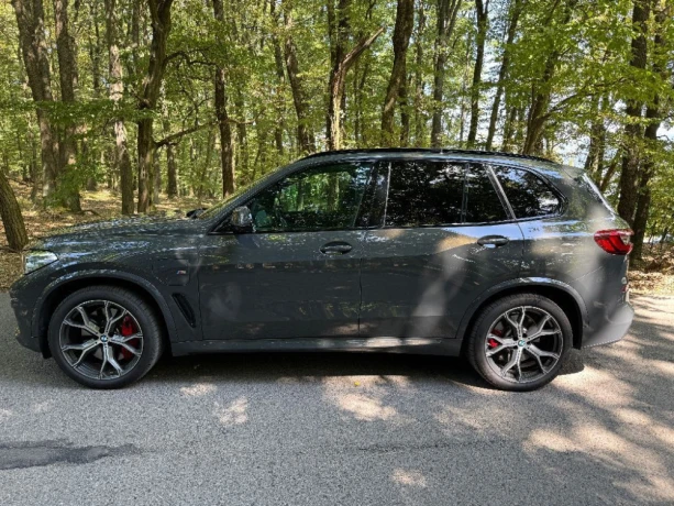 bmw-x5-xdrive45e-big-1