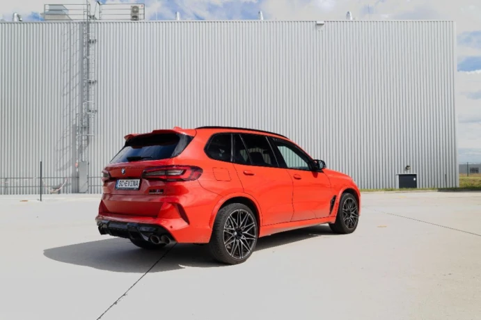 bmw-x5-m-competition-big-1