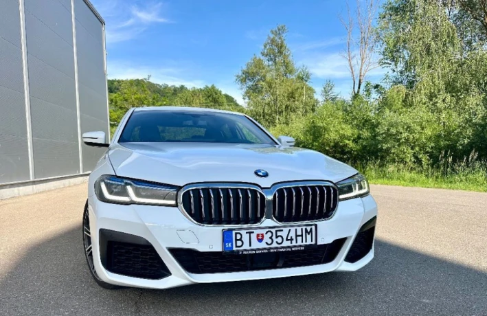 bmw-rad-5-540i-mhev-xdrive-at-245kw333hp-a8-big-2