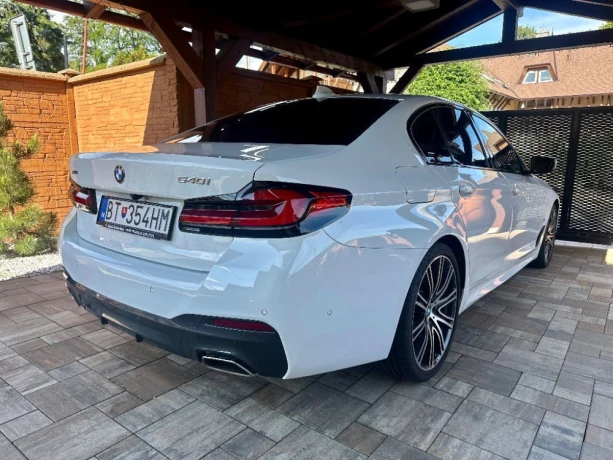 bmw-rad-5-540i-mhev-xdrive-at-245kw333hp-a8-big-3