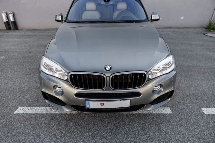 bmw-x5-xdrive30d-at-190kw258hp-a8-big-2