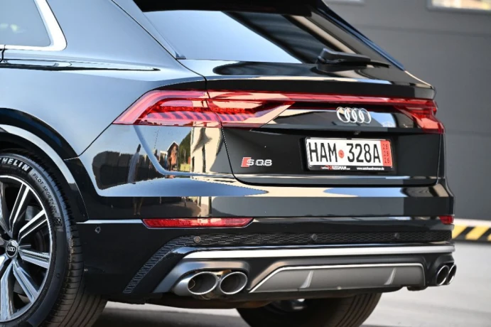 audi-sq8-40-tfsi-big-3