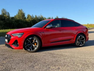 audi-e-tron-e-tron-s-sportback-quattro-370kw503hp-a1