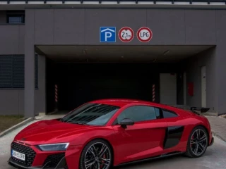 audi-r8-coupe-52-fsi-v10-performance-620k-quattro-s-tronic-456kw620hp-a7