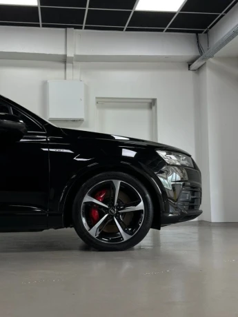 audi-sq7-2018-big-0