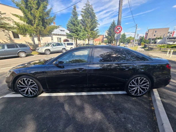 audi-a8-long-black-edition-big-0