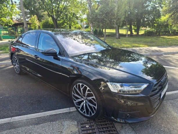 audi-a8-long-black-edition-big-2