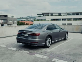 audi-a8-55-tfsi-quattro-facelift-zaruka-matrix-bang-olufsen-hd-hud