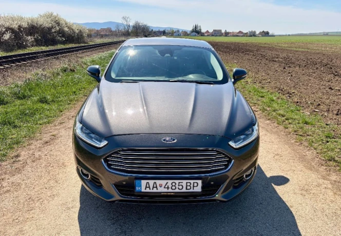 ford-mondeo-hb-20-tdci-110kw-6stat-titanium-big-0