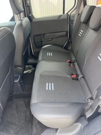 ford-tourneo-courier-10eco-boost-at-92-kw-big-2
