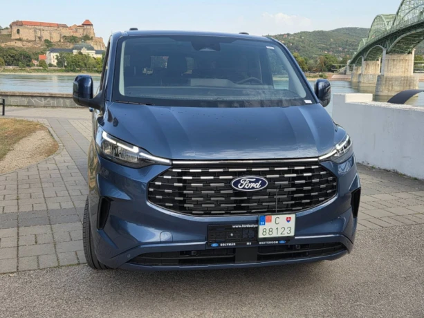 ford-tourneo-custom-20-tdci-ecoblue-titanium-l2-big-1