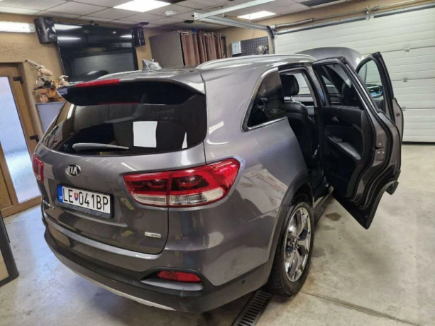 kia-sorento-22-crdi-vgt-4wd-isg-platinum-at-147kw200hp-a6-big-3