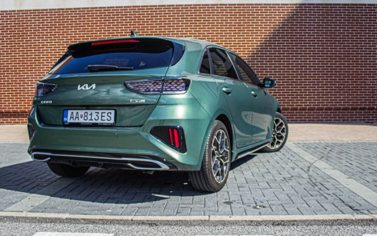 kia-ceed-gt-line-15-t-gdi-1175-kw-big-1