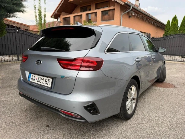 kia-ceed-sw-16-crdi-mhev-gold-at-100kw136hp-a7-big-3