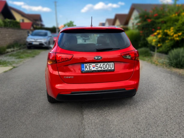 kia-ceed-sw-ceed-sw-14-cvvt-team-slovakia-edition-73kw100hp-m6-big-3