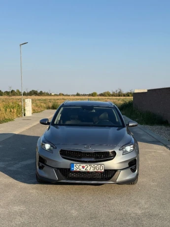 kia-xceed-15-t-gdi-gold-at-118kw160hp-a7-big-3