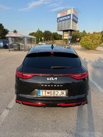 kia-pro-ceed-pro-16-t-gdi-gt-at-150kw204hp-a7-big-3