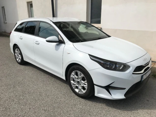 kia-ceed-sw-ceed-sw-16-crdi-mhev-silver-100kw136hp-m6-big-2