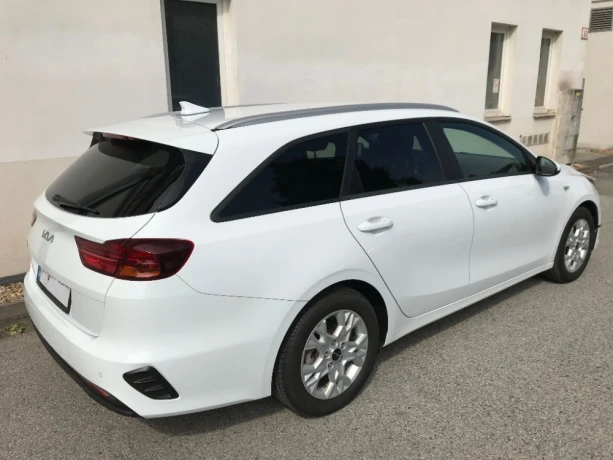 kia-ceed-sw-ceed-sw-16-crdi-mhev-silver-100kw136hp-m6-big-1