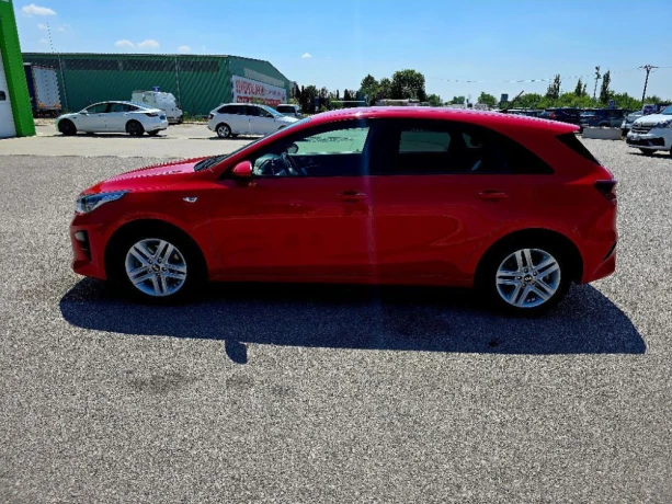 kia-ceed-14-cvvt-big-0