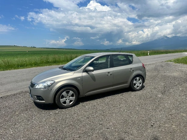 kia-ceed-16-crdi-big-0