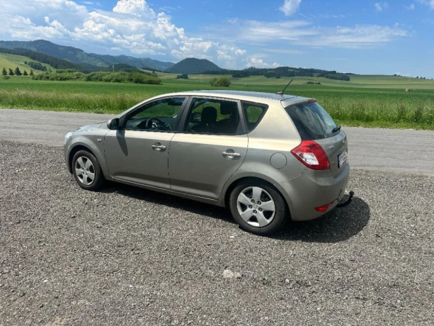 kia-ceed-16-crdi-big-1