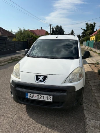 peugeot-partner-origin-16-hdi-totem-plus-55kw75hp-m5-big-0