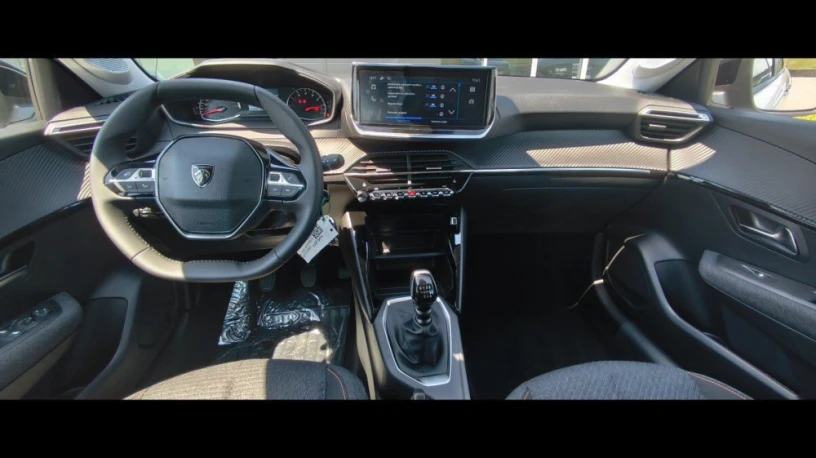 peugeot-208-12-turbo-style-big-2