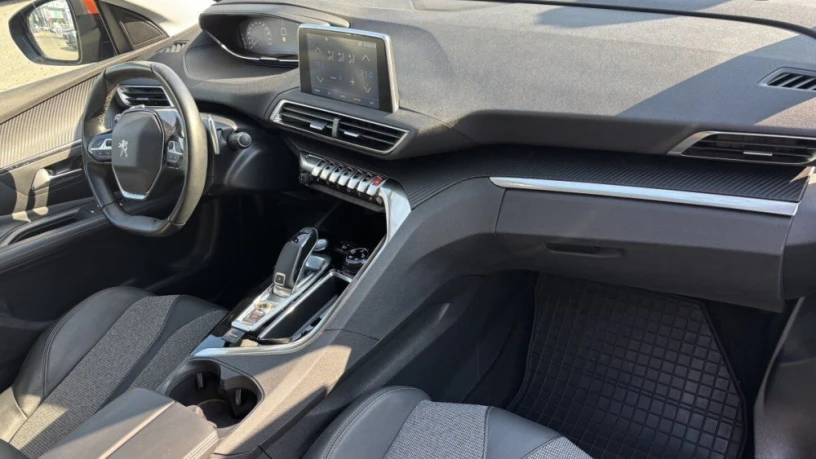 peugeot-3008-12-turbo-allure-12-big-0