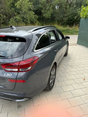 hyundai-i30-cw-15t-gdi-103kw-mhev-6mt-style-big-3