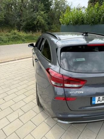 hyundai-i30-cw-15t-gdi-103kw-mhev-6mt-style-big-1