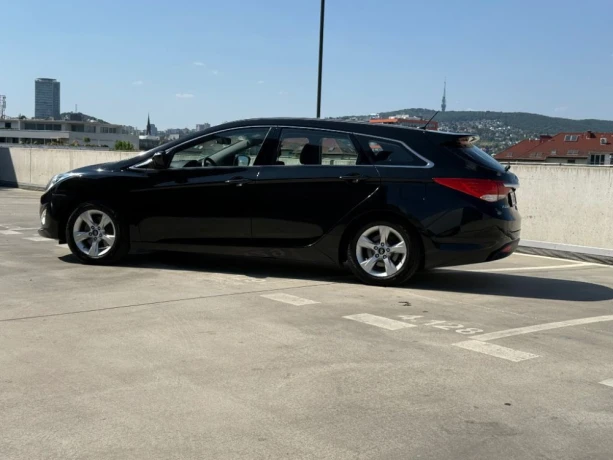 hyundai-i40-cw-16-big-2