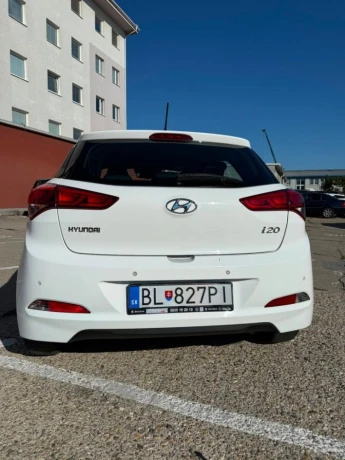 hyundai-i20-14-crdi-style-66kw90hp-m6-big-2