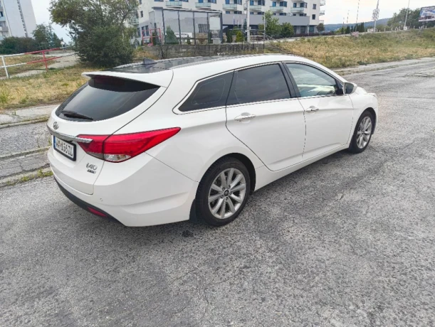 hyundai-i40-cw-17-crdi-136k-style-at-100kw136hp-a6-big-3