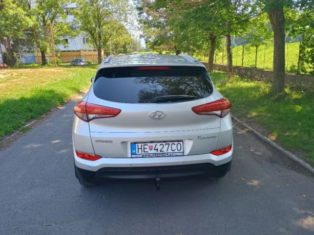 hyundai-tucson-17-crdi-comfort-85kw116hp-m6-big-3
