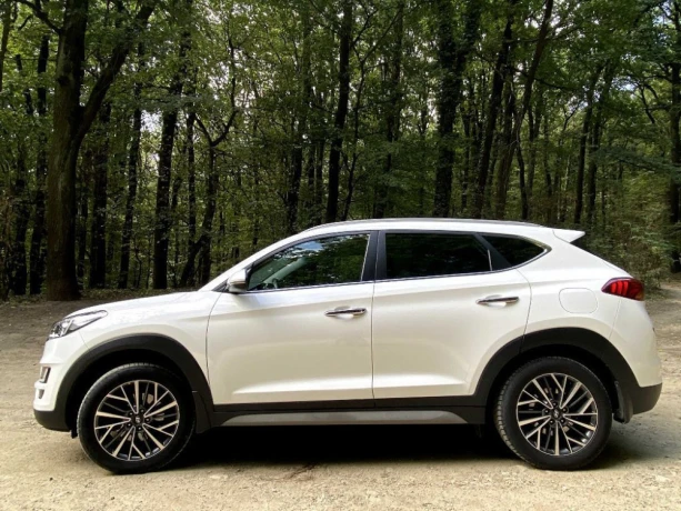 hyundai-tucson-16-gdi-style-97kw132hp-m6-big-0