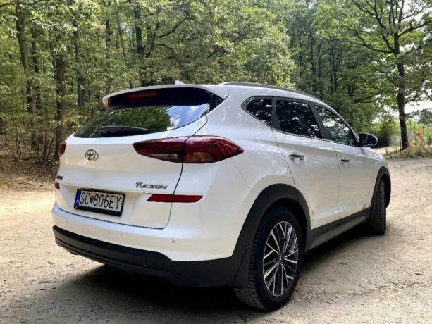 hyundai-tucson-16-gdi-style-97kw132hp-m6-big-3