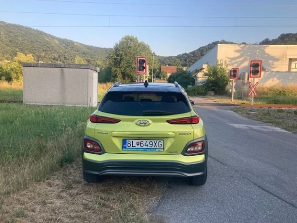 hyundai-kona-electric-150-150kw204hp-a1-big-1