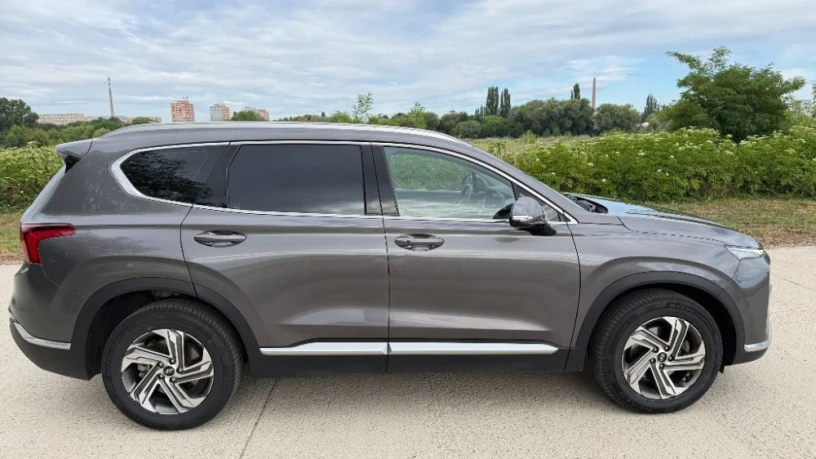 hyundai-santa-fe-22-crdi-smart-4x4-at-148kw202hp-a8-big-1