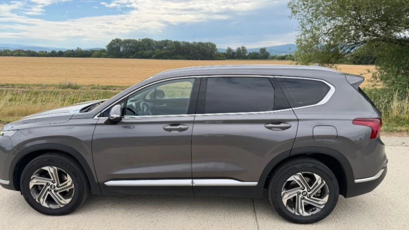 hyundai-santa-fe-22-crdi-smart-4x4-at-148kw202hp-a8-big-2
