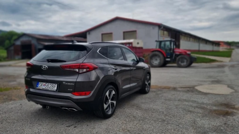 hyundai-tucson-16-t-gdi-premium-4x4-dtc-130kw177hp-a7-big-2