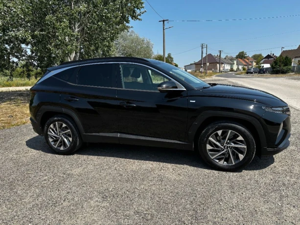 hyundai-tucson-16-t-gdi-mild-hybrid-style-4x4-at-132kw180hp-a7-big-3