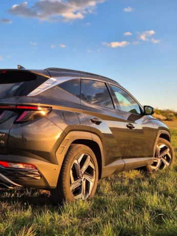 hyundai-tucson-16-t-gdi-hev-premium-4x4-132kw180hp-a6-big-0