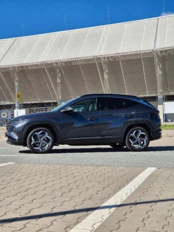 hyundai-tucson-16-t-gdi-hev-premium-4x4-132kw180hp-a6-big-3