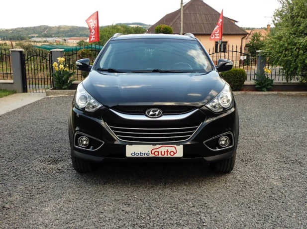 hyundai-ix35-20-crdi-vgt-comfort-4x4-big-2