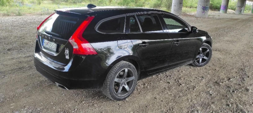 volvo-v60-d4-20l-drive-e-base-geartronic-133kw181hp-a8-big-2