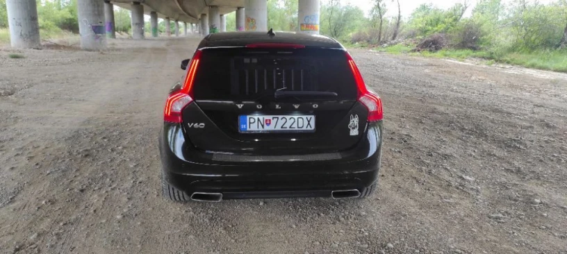 volvo-v60-d4-20l-drive-e-base-geartronic-133kw181hp-a8-big-3