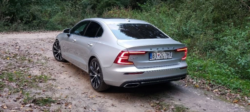 volvo-s60-b5-mhev-184kw-big-1
