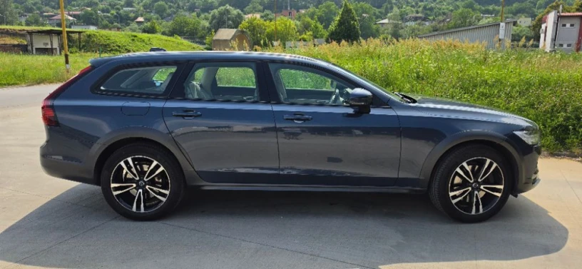 volvo-v90-cross-country-volvo-v90-cross-country-b5-awd-mild-hybrid-geartronic-big-1