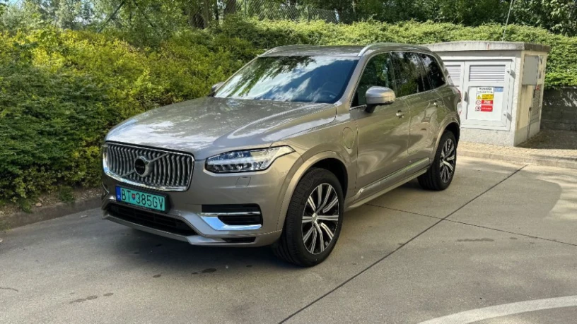volvo-xc90-1majitel-7-miest-top-vybava-39tis-km-big-0